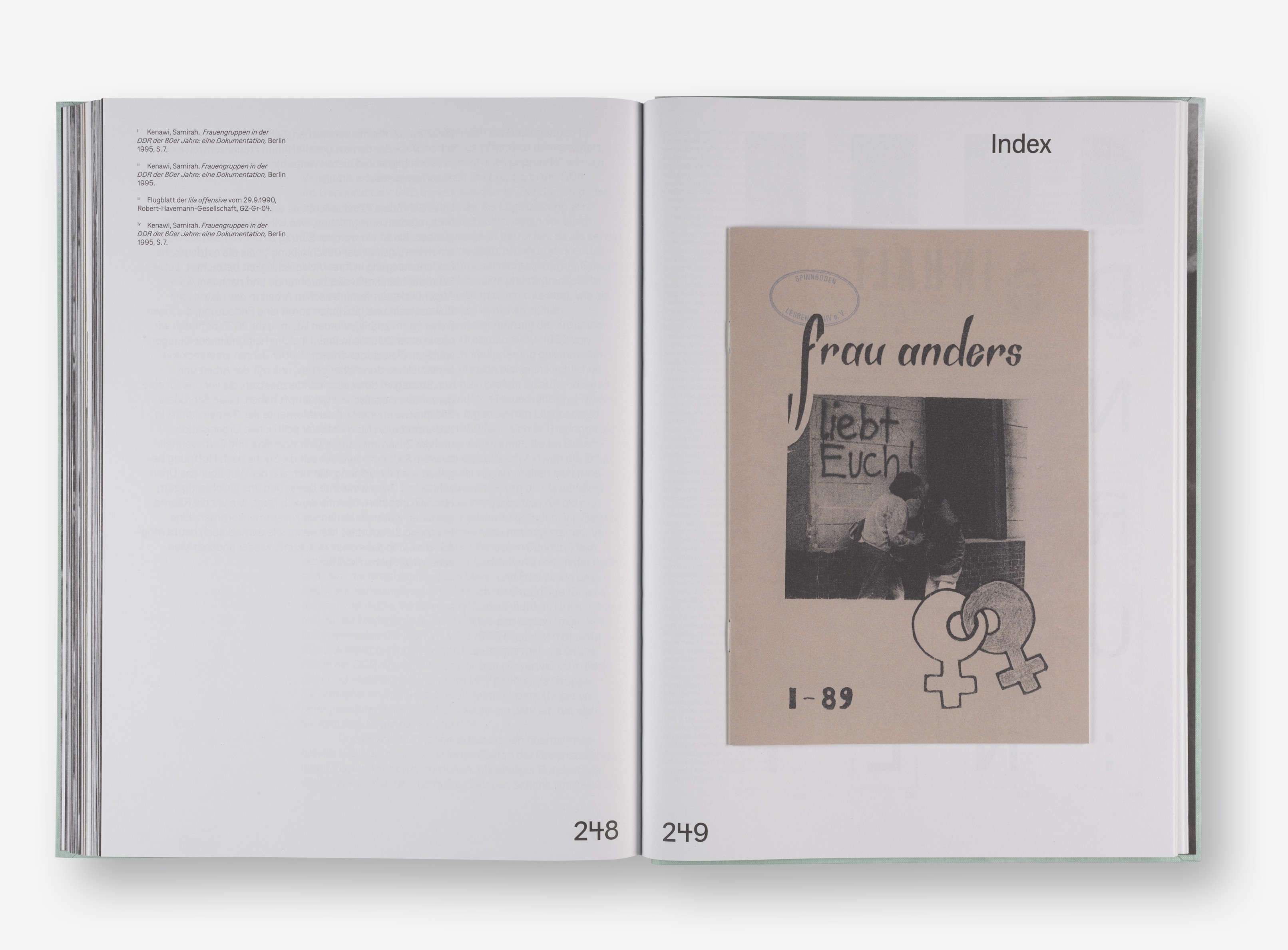 Zu sehen ist das Cover des Reprints einer Ausgabe von „frau anders“, der einzigen Lesbenzeitschrift der DDR. 